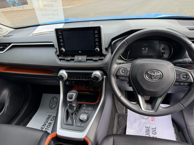 2019 Toyota RAV4 - Image 6