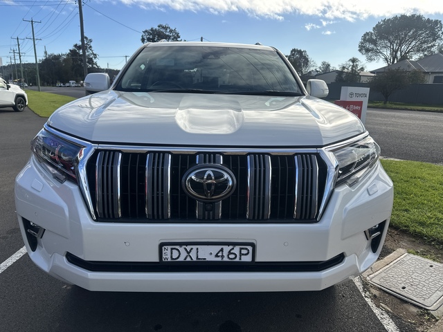 2023 Toyota Prado - Image 7