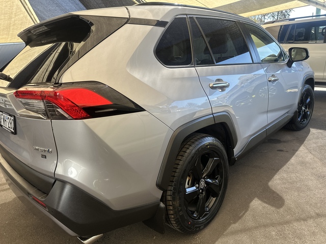 2020 Toyota Rav4 Hybrid - Image 6
