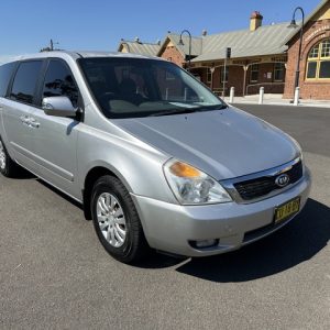 2011 KIA GRAND CARNIVAL