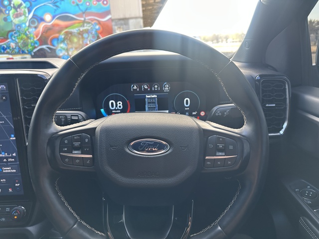 2022 Ford Everest - Image 2