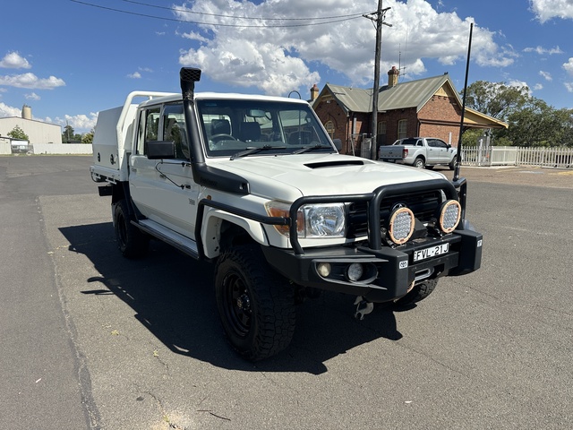 2014 Toyota LC Military