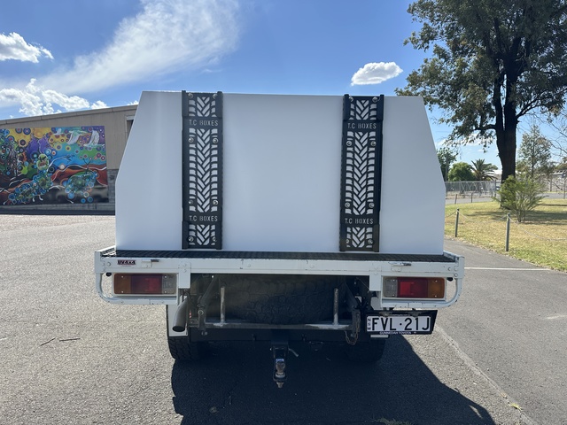 2014 Toyota LC Military - Image 13