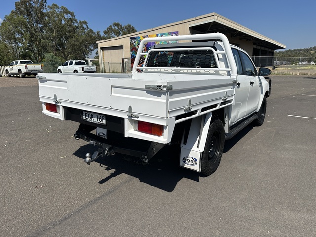2020 Toyota Hilux - Image 7