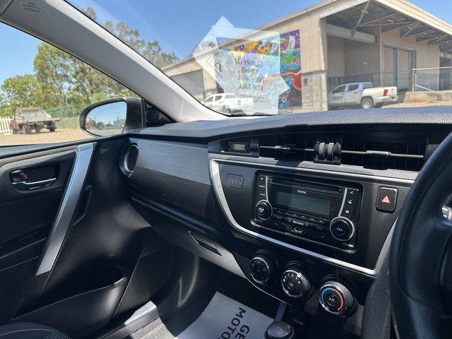 2014 Toyota Corolla - Image 11