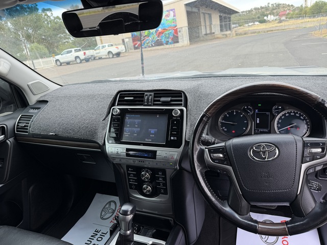 2020 Toyota Prado - Image 9