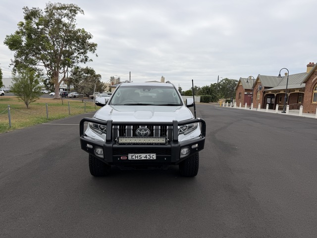 2020 Toyota Prado - Image 13