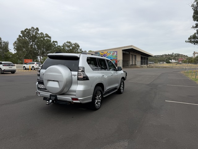 2020 Toyota Prado - Image 15