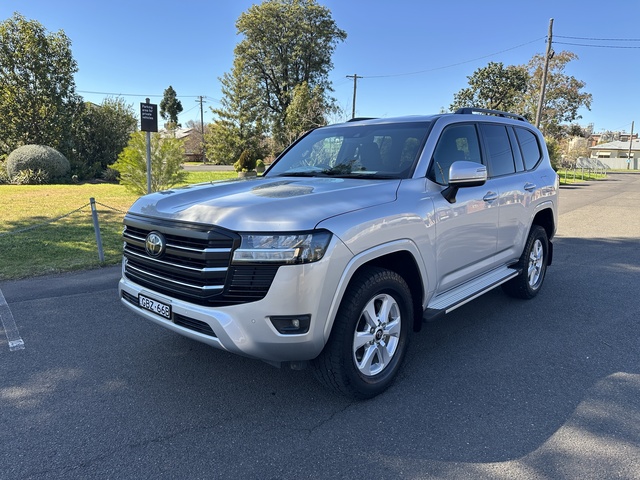 2022 Toyota LandCruiser - Image 2