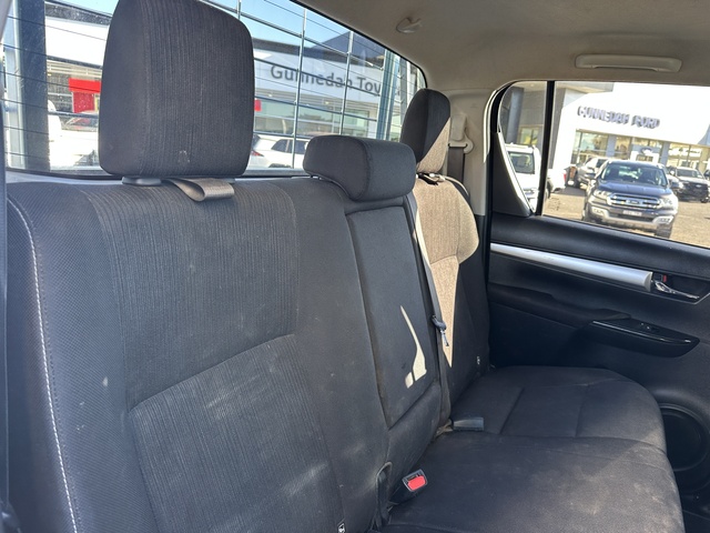 2021 Toyota HiLux - Image 5