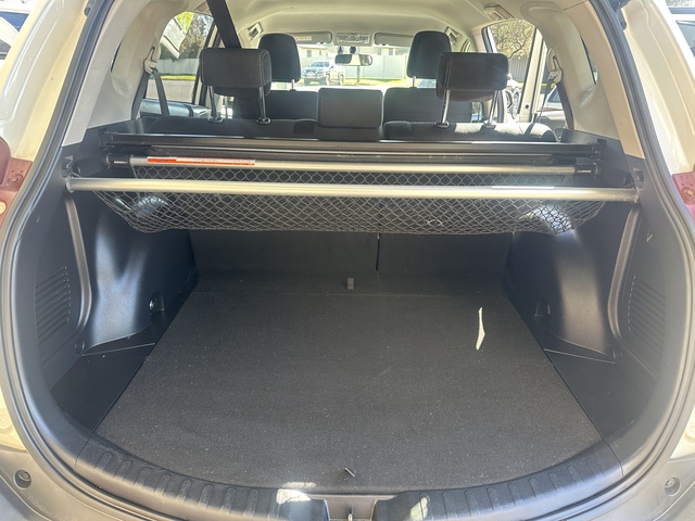 2015 Toyota RAV4 - Image 5