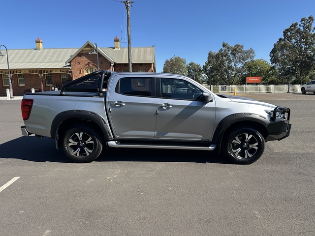 MAZDA BT-50 - Image 15