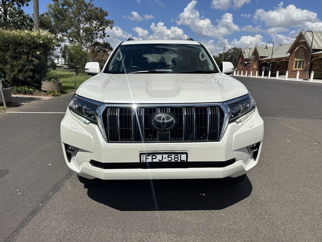 2022 Toyota Prado - Image 3